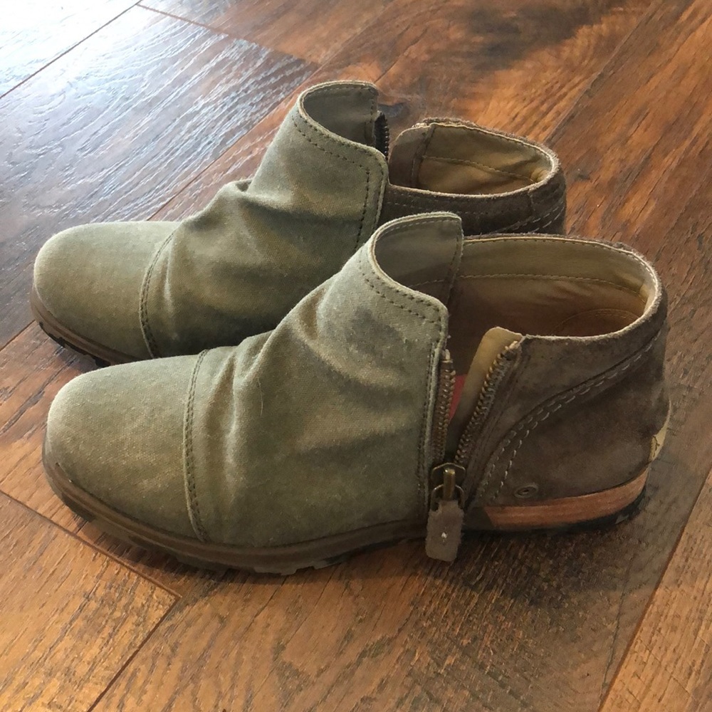 Sorel Booties EUC!